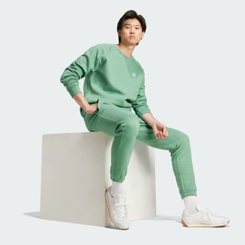 Men's adidas Trefoil Essentials Crew Sweatshirt