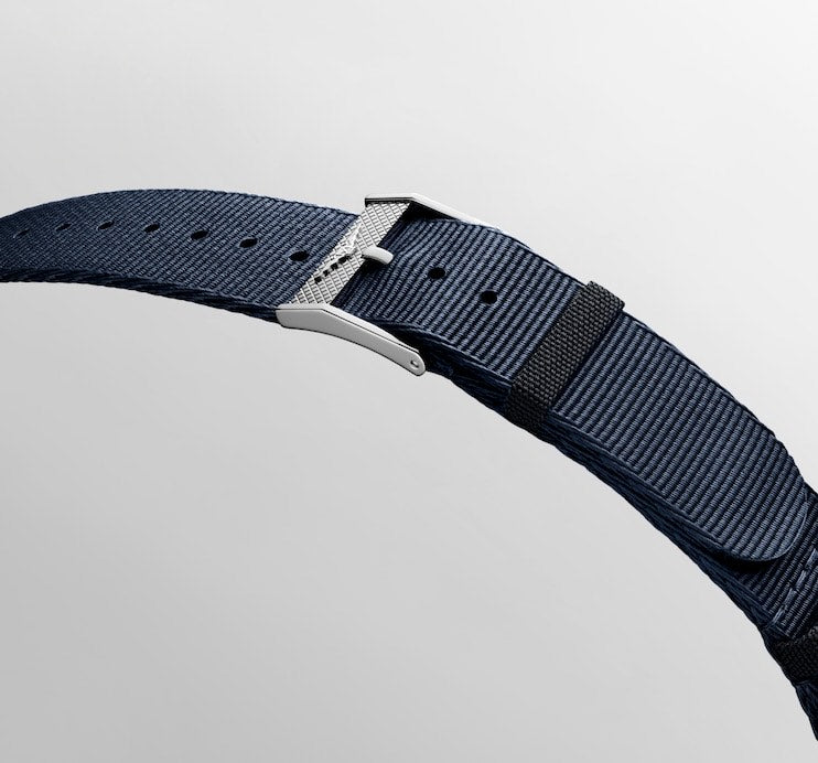 LEGEND DIVER 39 mm blue on Strap *