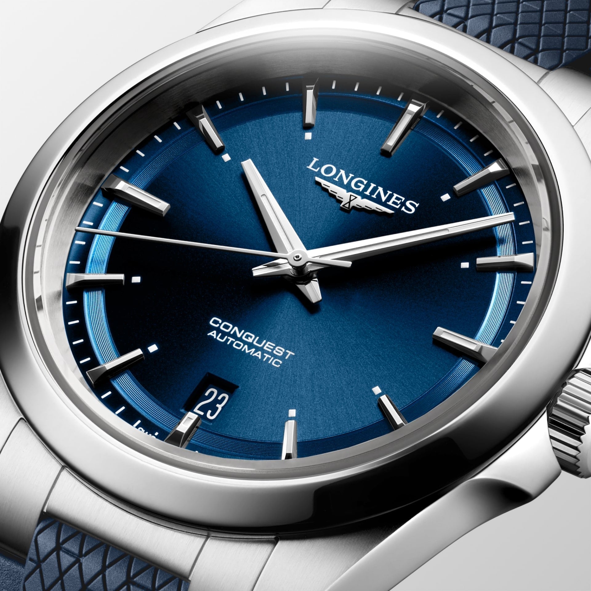 Conquest Auto 38 mm Blue on Rubber Strap *