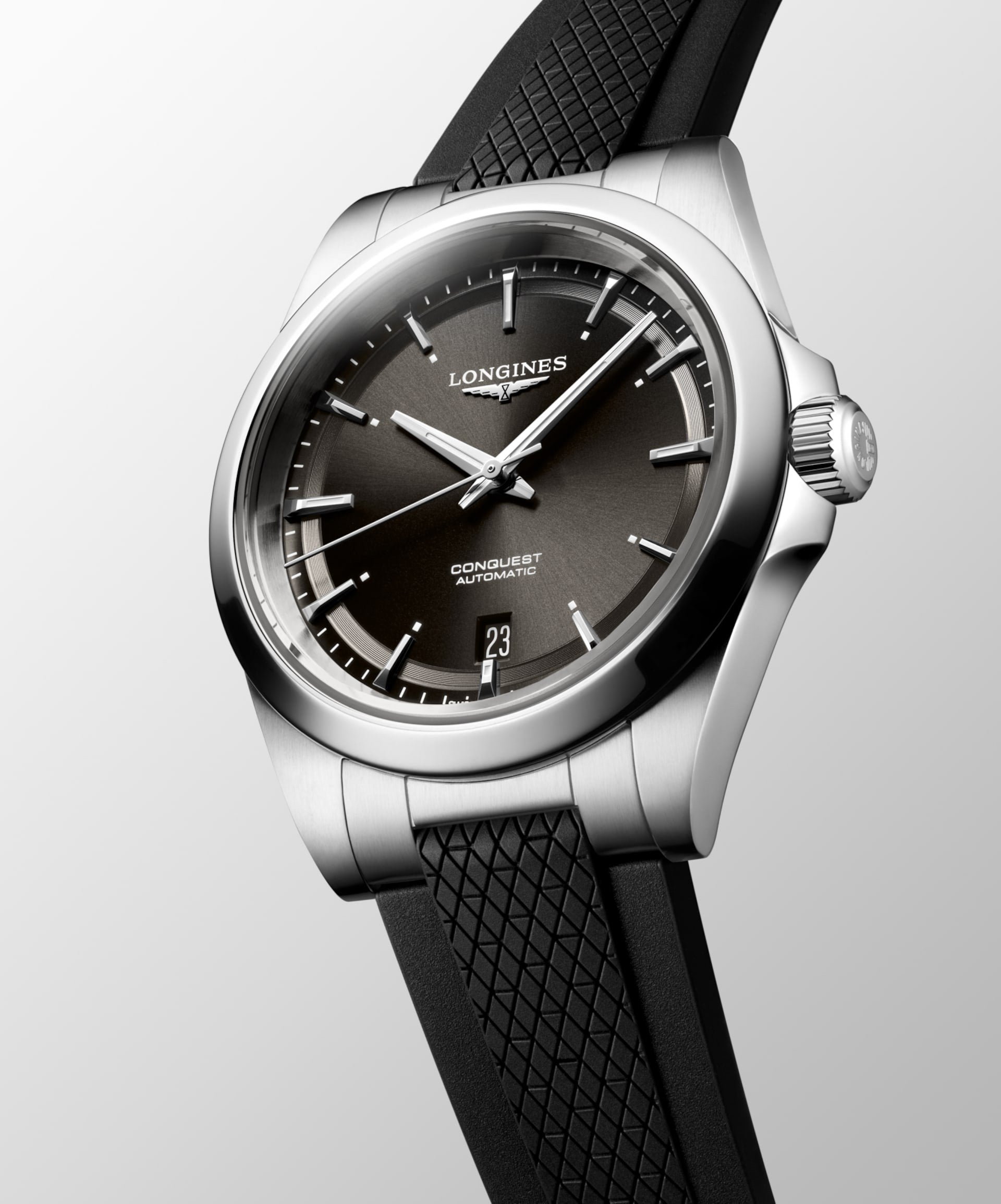 Conquest Auto 38 mm Black on Rubber Strap *
