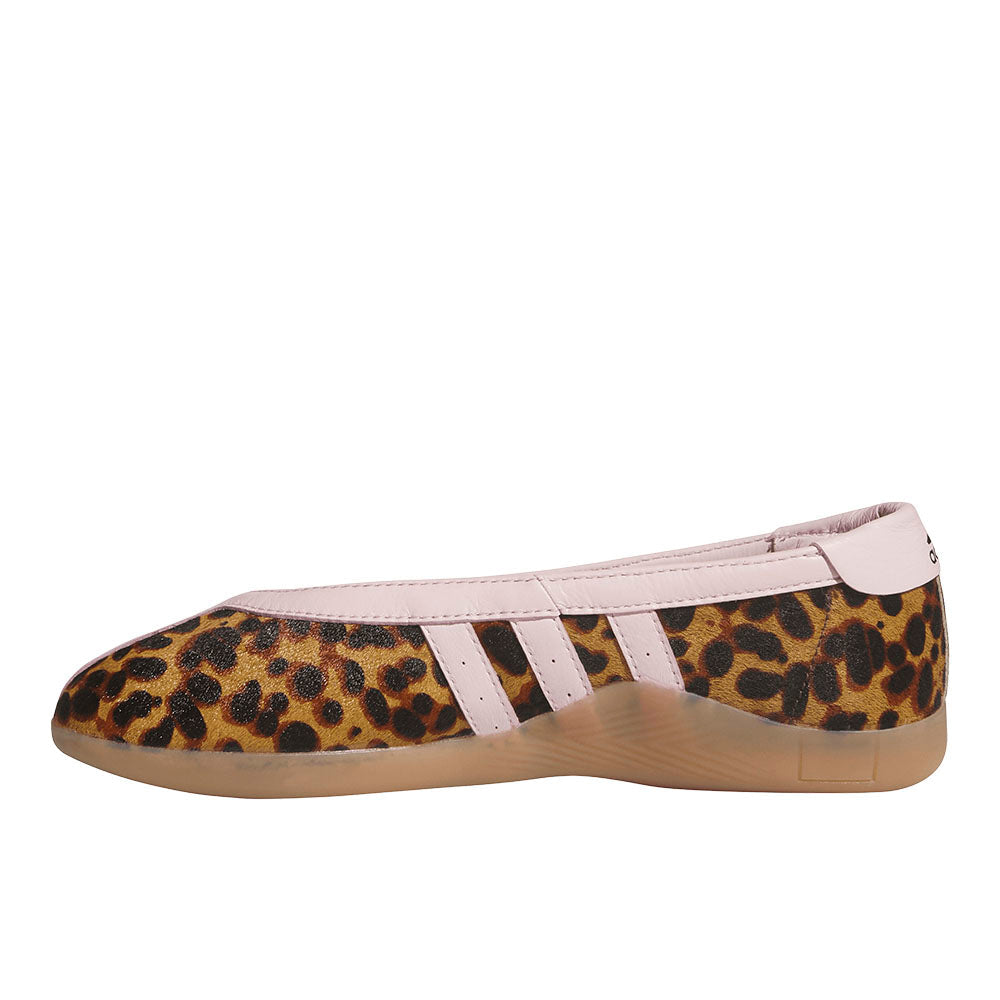 Taekwondo Mei Ballet Flats
