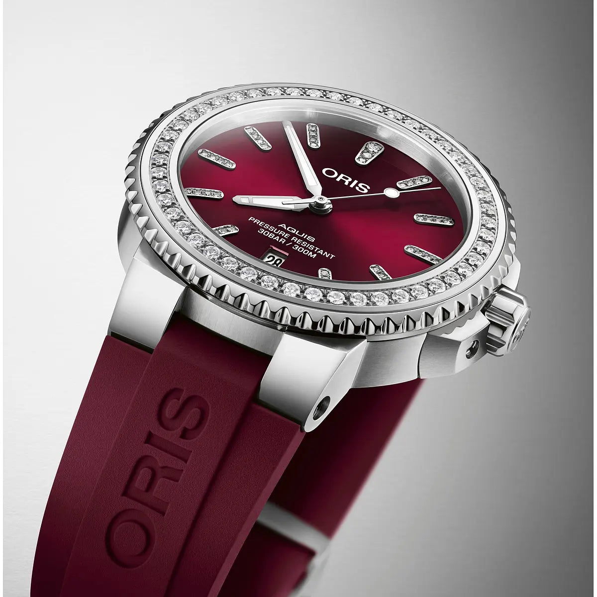 Oris Aquis Date Diamonds Rosso 01 733 7766 4998-07 4 22 68Fc