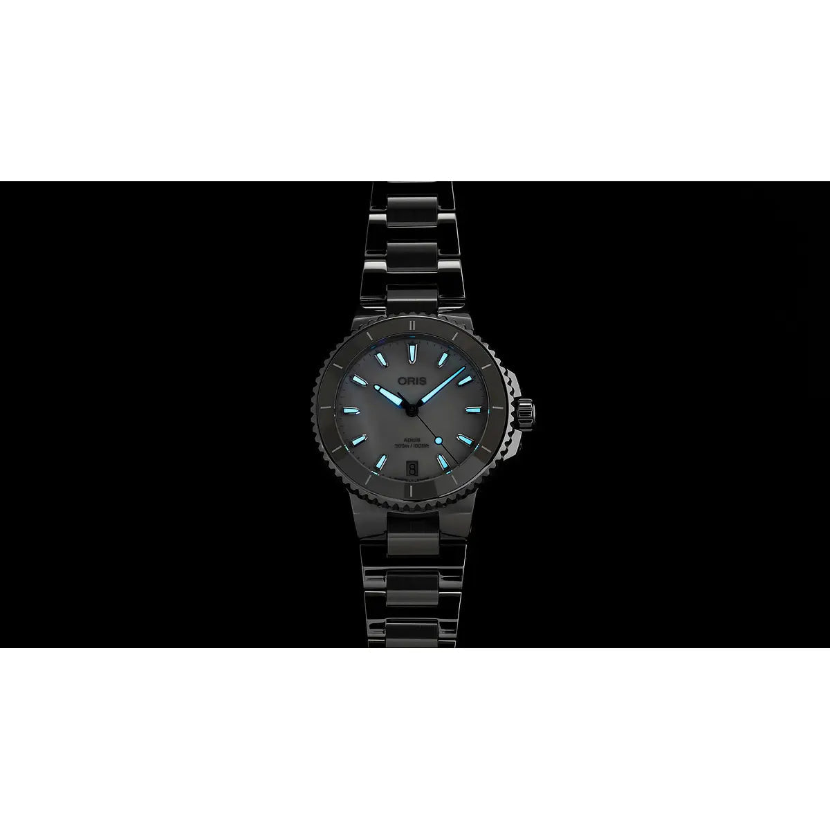 Oris Aquis Date Bianco 01 733 7792 4151-07 8 19 05P