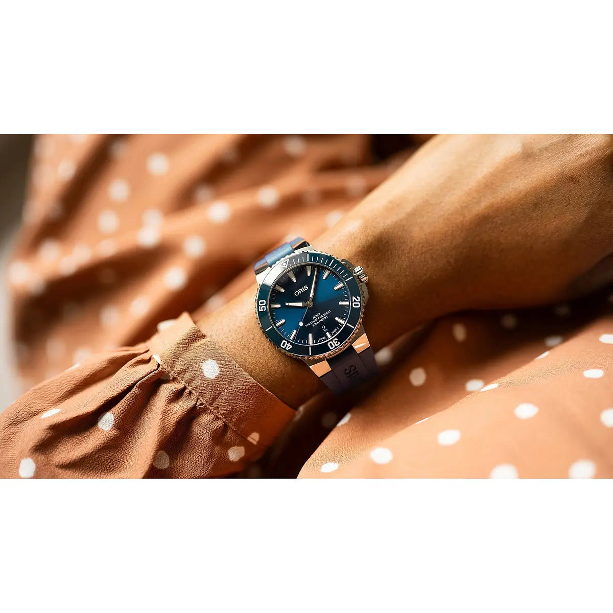Oris Aquis Date Blu 01 733 7787 4135-07 4 22 35Fc