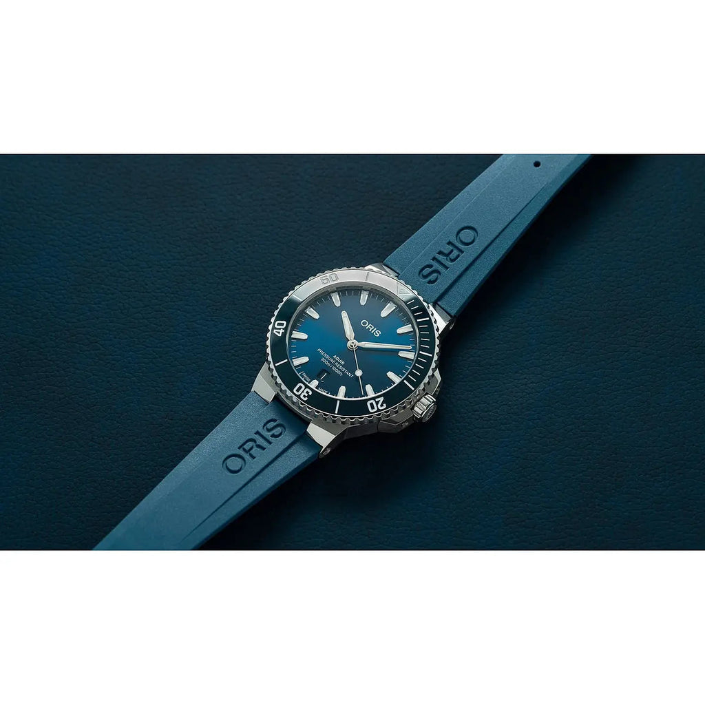 Oris Aquis Date Blu 01 733 7787 4135-07 4 22 35Fc