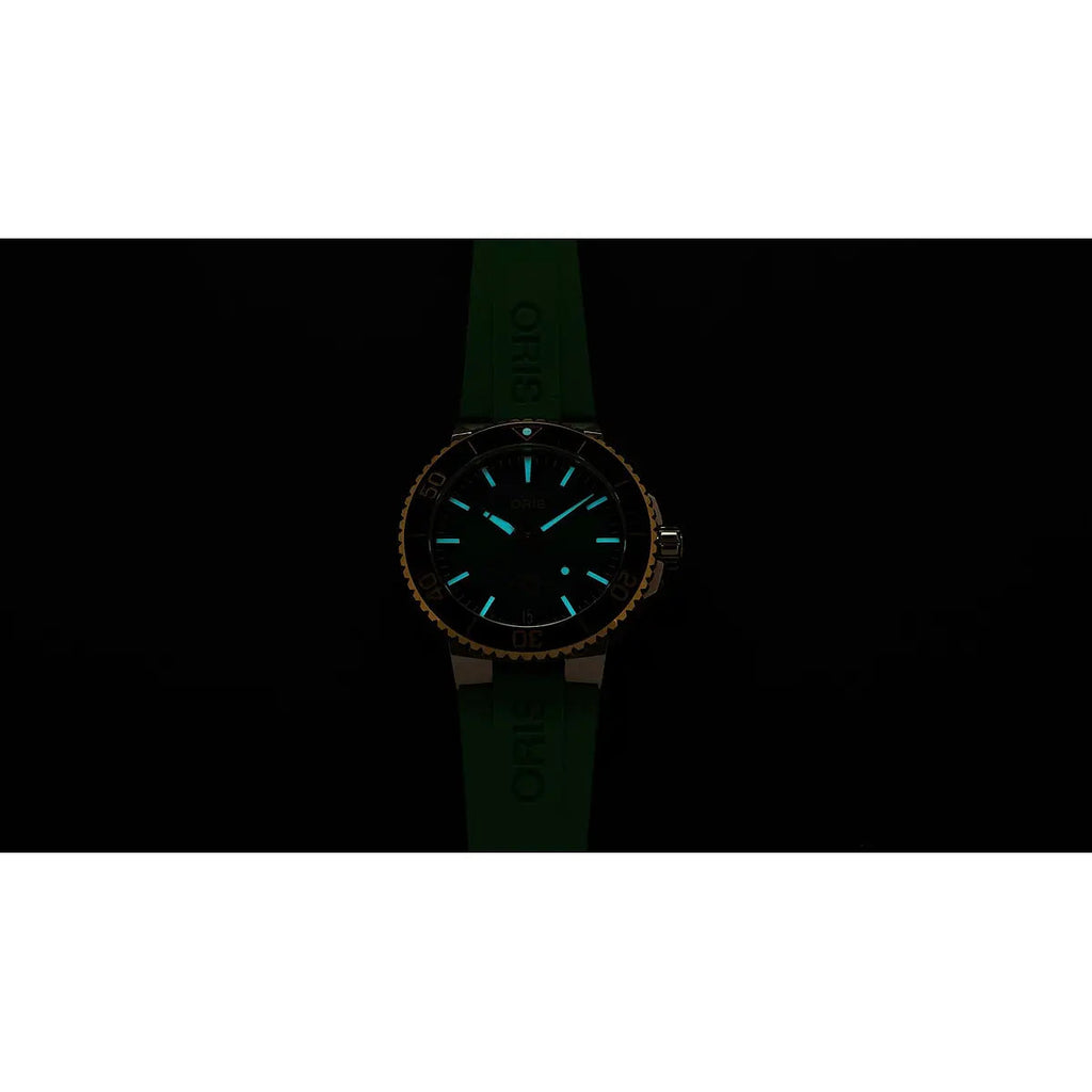 Oris Aquis Date Verde 01 400 7769 6357-07 4 22 77Fc