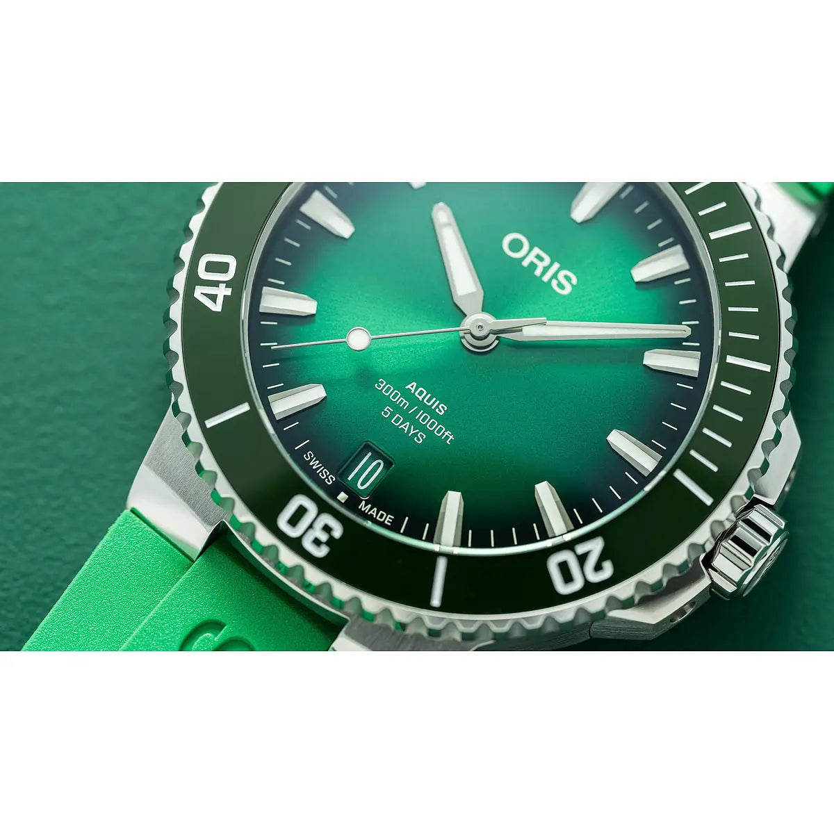 Oris Aquis Date Verde 01 400 7790 4157-07 4 23 47Eb