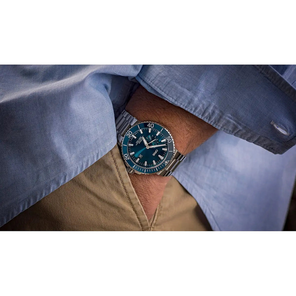 Oris Aquis Small Second Date Blu 01 743 7733 4155-07 8 24 05Peb