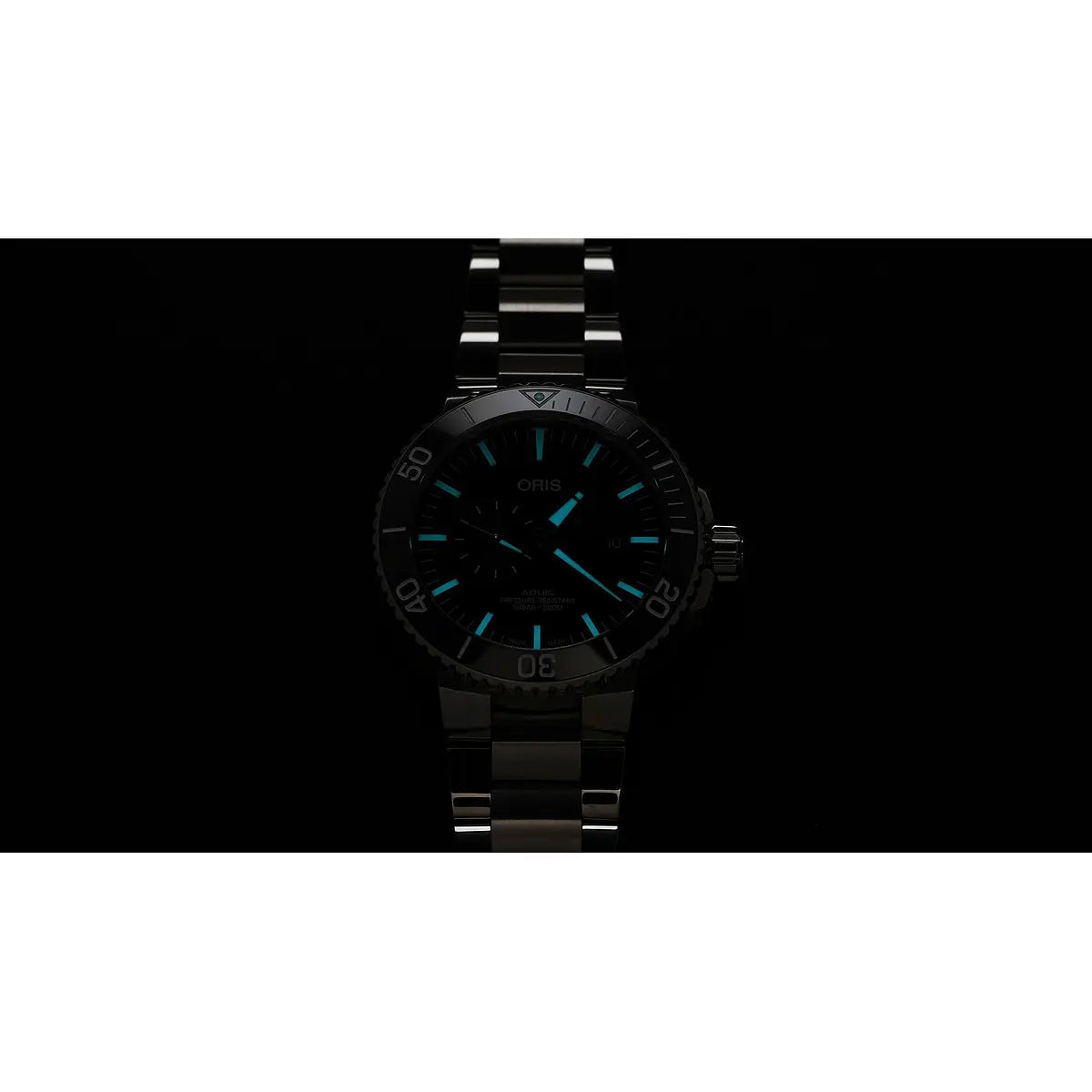 Oris Aquis Small Second Date Blu 01 743 7733 4155-07 8 24 05Peb