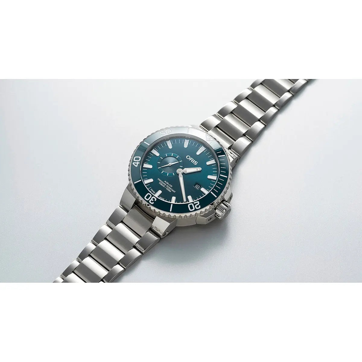 Oris Aquis Small Second Date Blu 01 743 7733 4155-07 8 24 05Peb