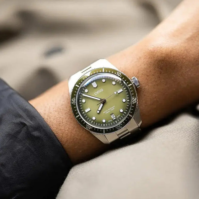 Oris Divers Sixty-Five Date Verde 01 733 7707 4057-07 8 20 18