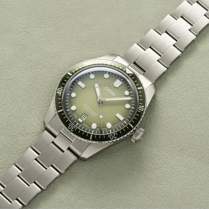 Oris Divers Sixty-Five Date Verde 01 733 7707 4057-07 8 20 18