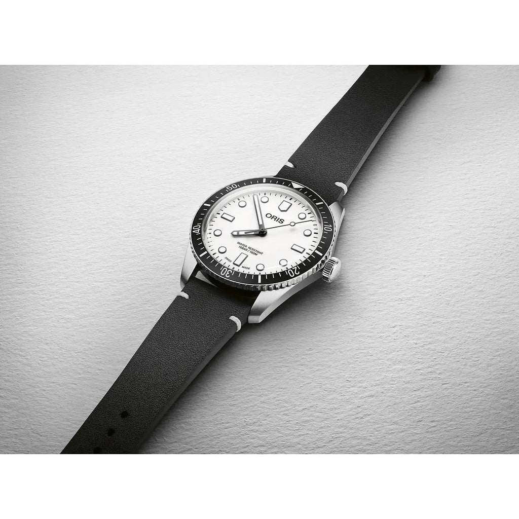 Oris Divers Social Club Glasgow Bianco 01 733 7707 4051 Osc-Gla-Set