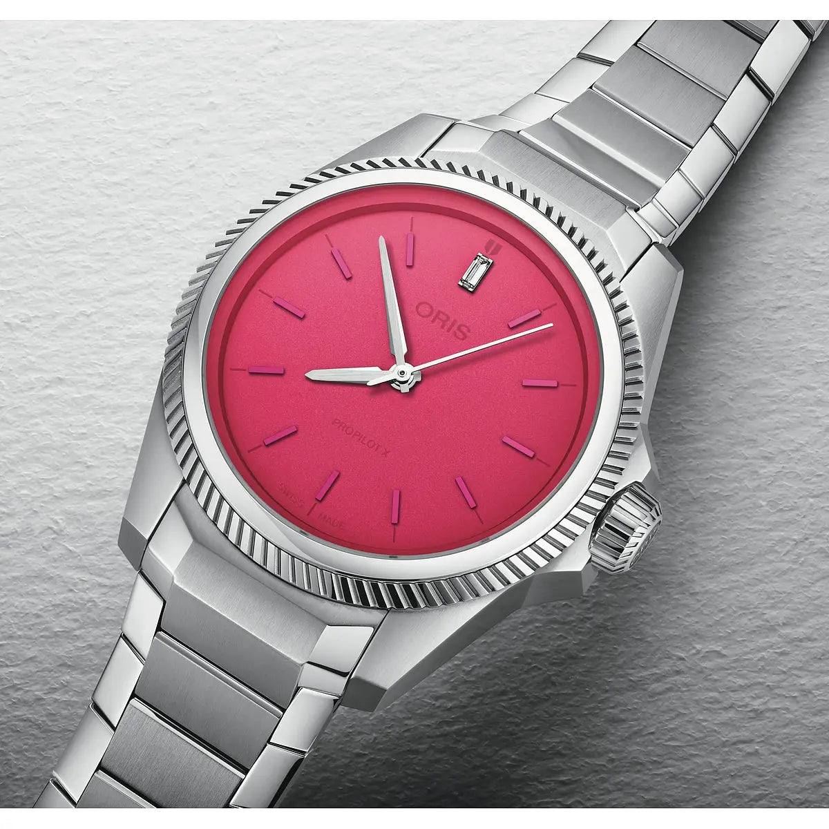 Oris Propilot X Miss Piggy Rosso 01 531 7796 4158-07 8 17 05Lc