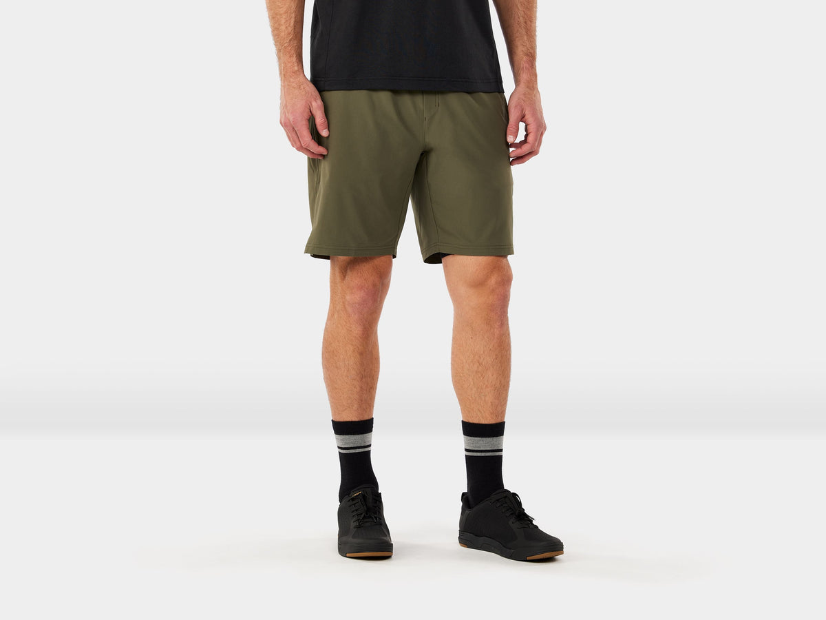 Short Trek Quantum Medium Black Olive